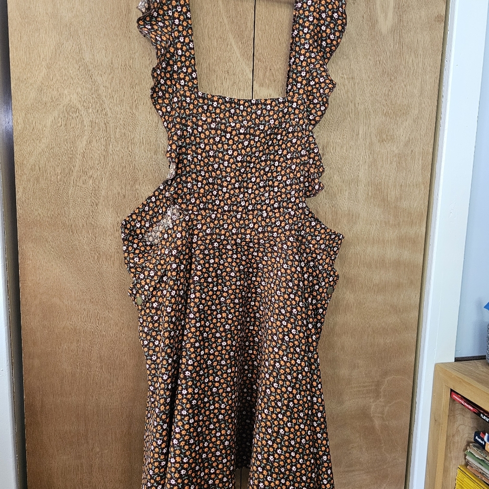4 xl Unique Vintage Pettifor skirt. Corduroy. Brown, Orange, and Pink.